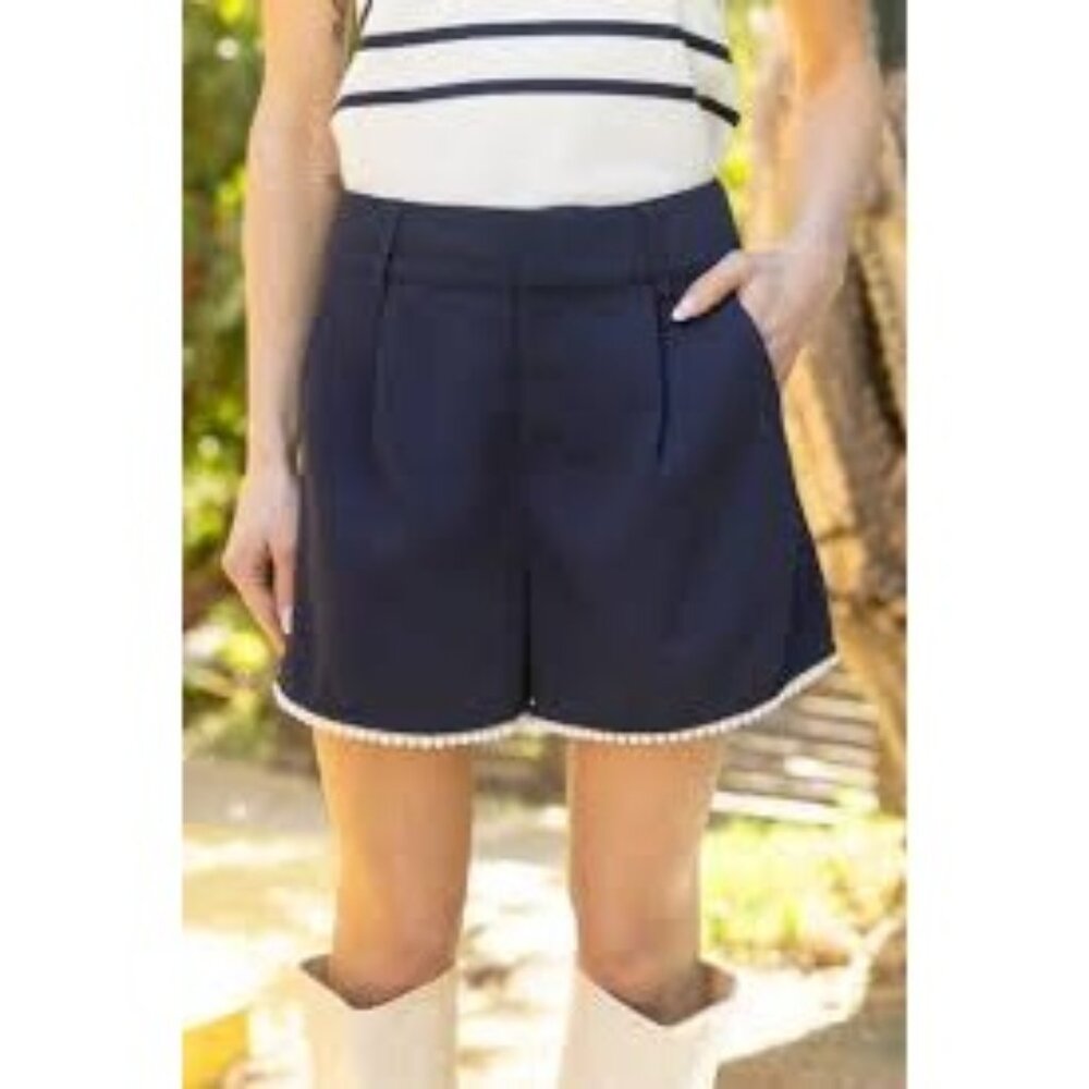 Voy Blue Pearl Trim Pleated with Belt Loops Shorts Size Small NWT